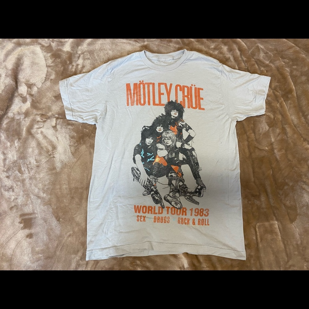 Mötley crüe tee. Women’s.